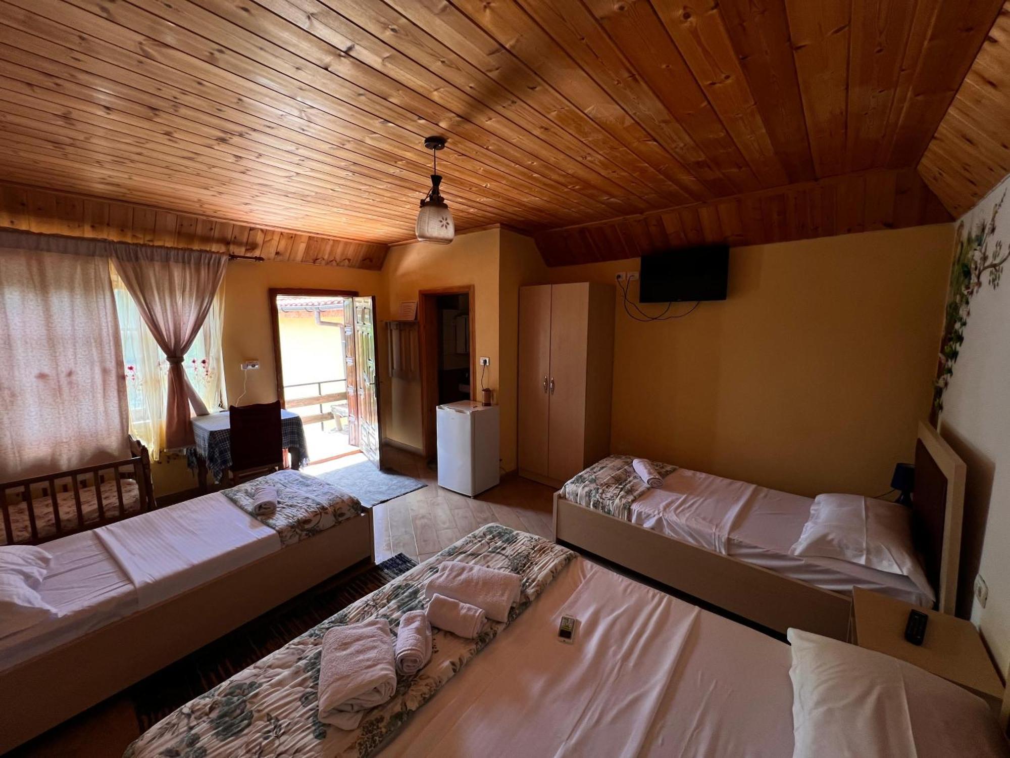 Krujë Rooms Merlika -Inside The Castle- المظهر الخارجي الصورة